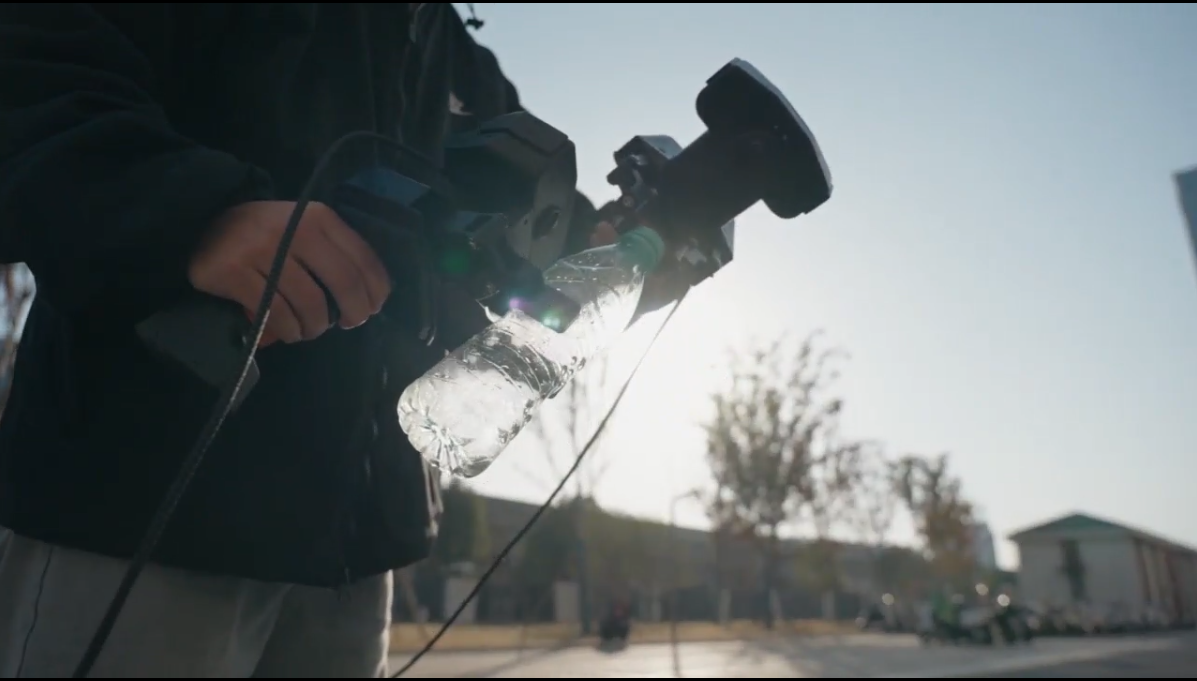 Lumos FastUMI Pro handheld gripper collecting manipulation data